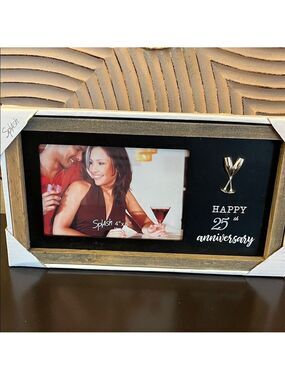 NIB 25th Anniversary Wood Photo Frame Champagne Glasses